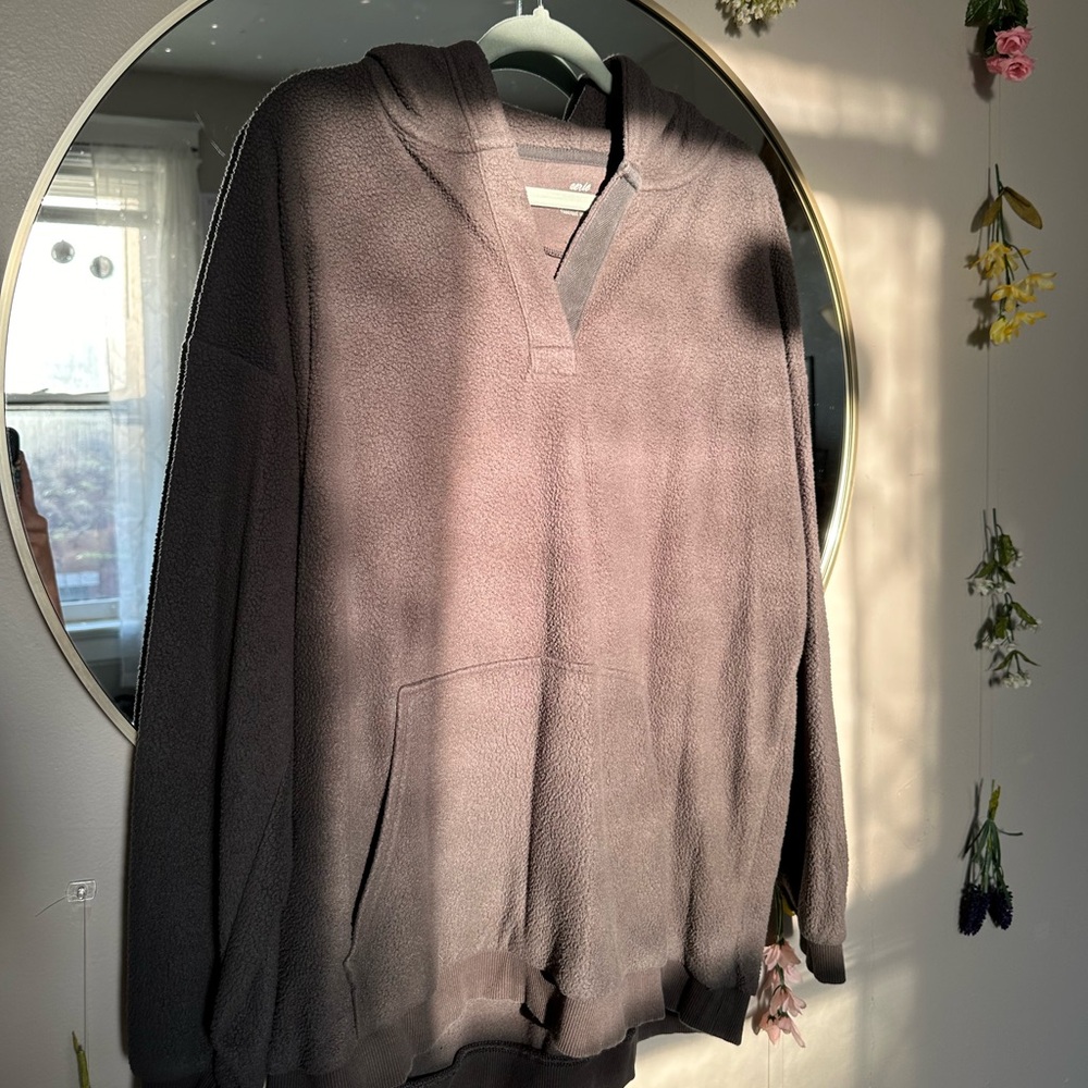 AERIE V-Neck